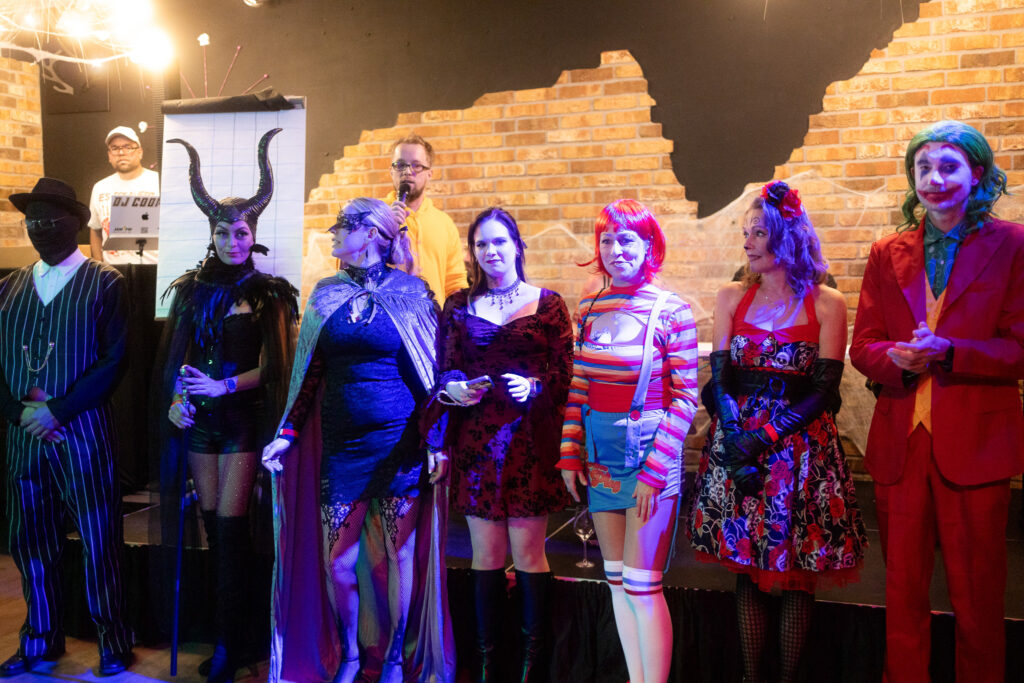 ginnhotel_halloween105